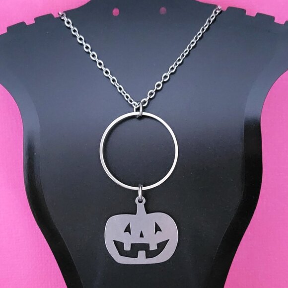 JACK O LANTERN Pumpkin Circle Stainless Steel Charm Chain Necklace 24" Halloween - Picture 5 of 9